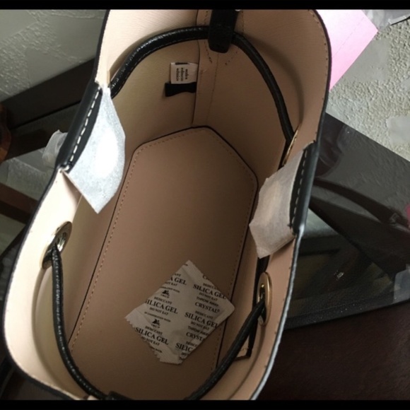 Kate Spade Eva Small Bucket NWT - Picture 8 of 16